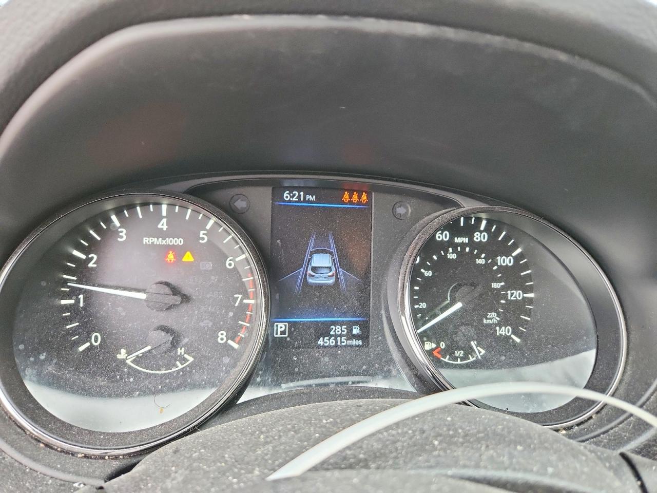 Nissan Rogue S