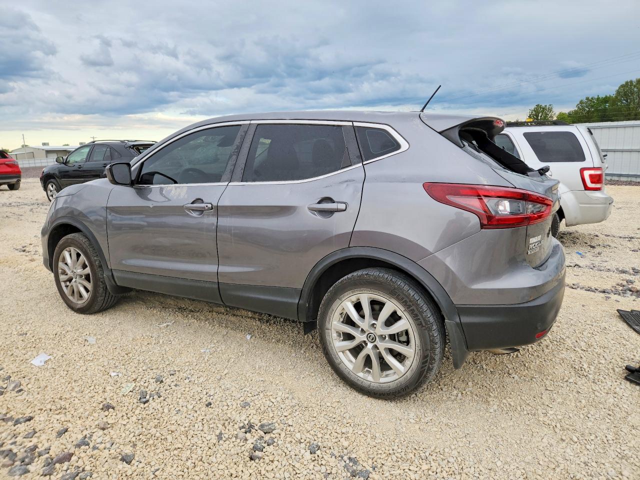 Nissan Rogue S