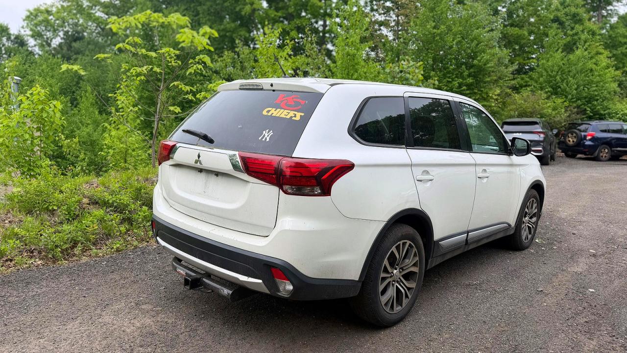 Mitsubishi Outlander Se