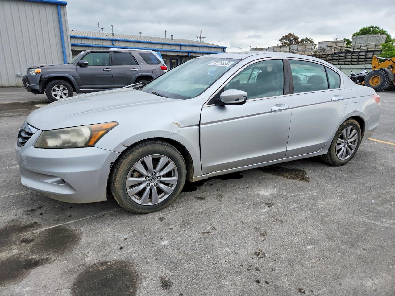 Salvage Honda Accord Image