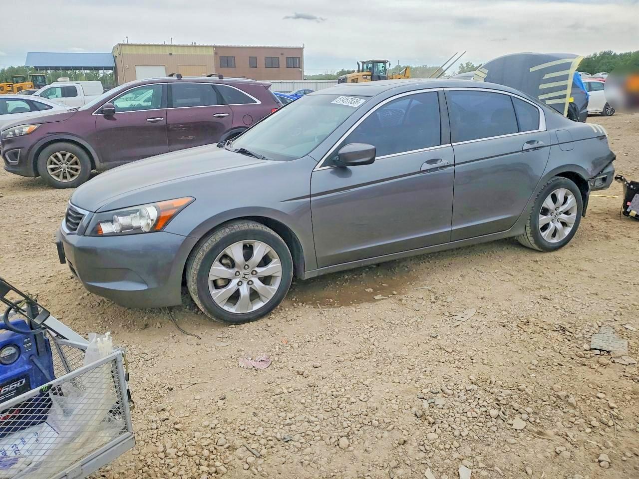 Salvage Honda Accord Image