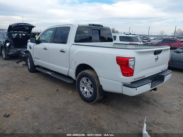 Nissan Titan Sv