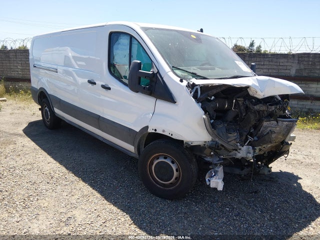 Salvage Ford Transit Image