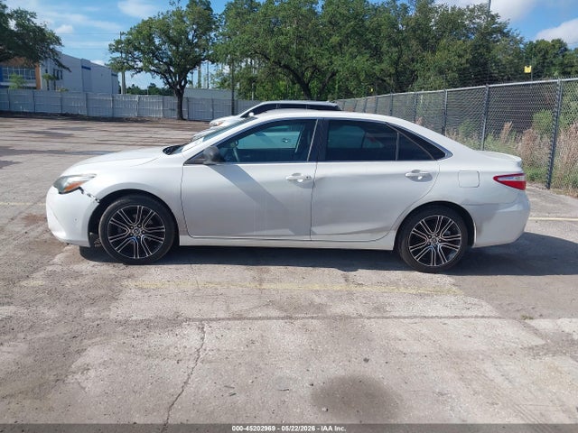Toyota Camry Se