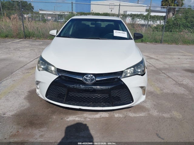 Toyota Camry Se