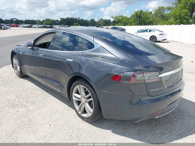 Tesla Model S P85