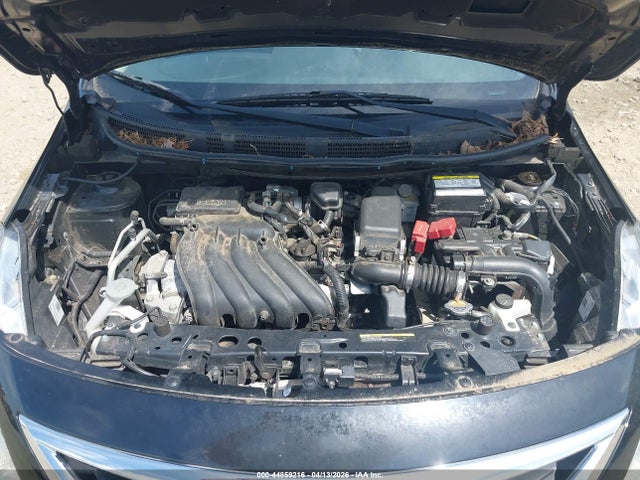 Nissan Versa 1.6 S