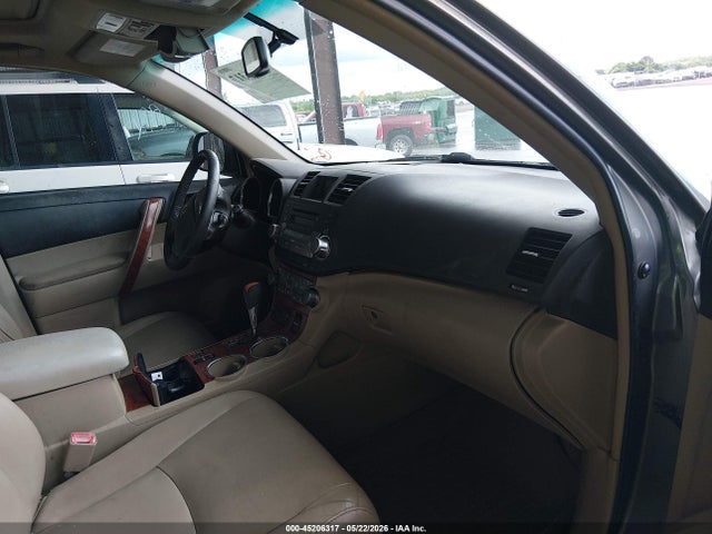 Toyota Highlander Limited V6