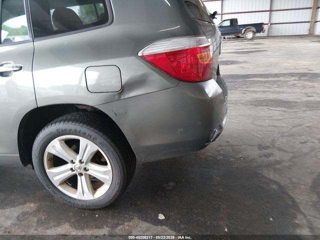 Toyota Highlander Limited V6