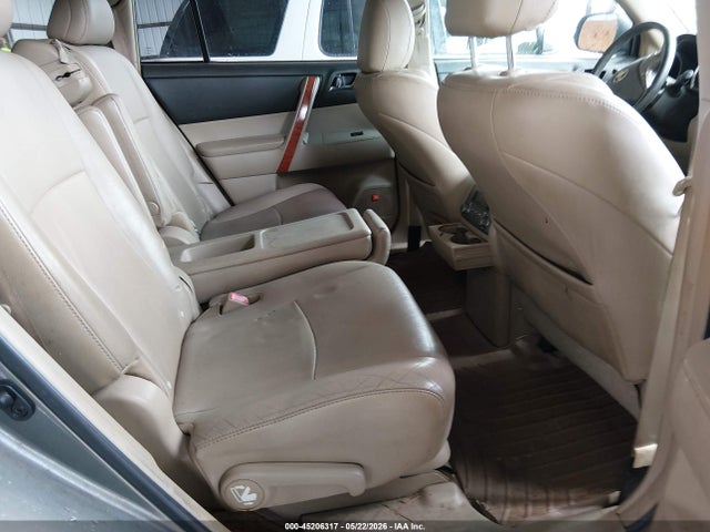 Toyota Highlander Limited V6