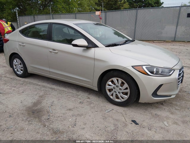 Salvage Hyundai ELANTRA Image