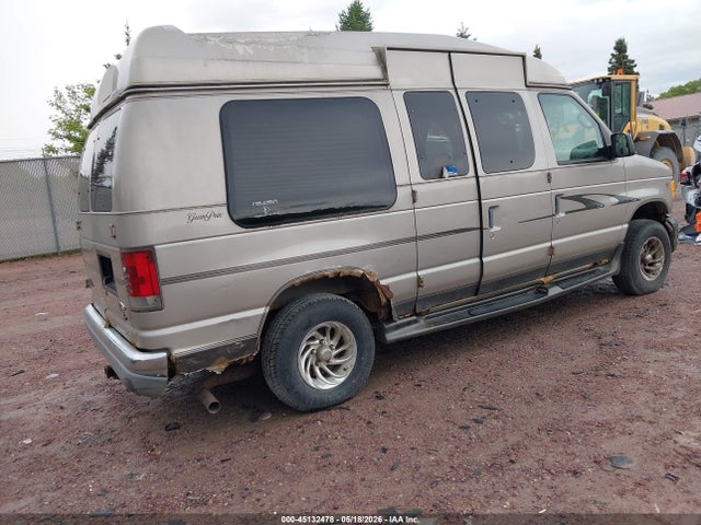 Ford E-150 Recreational