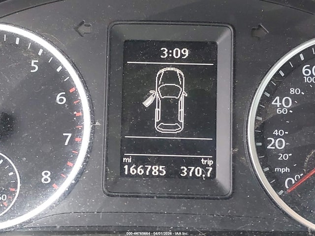 Volkswagen Tiguan S