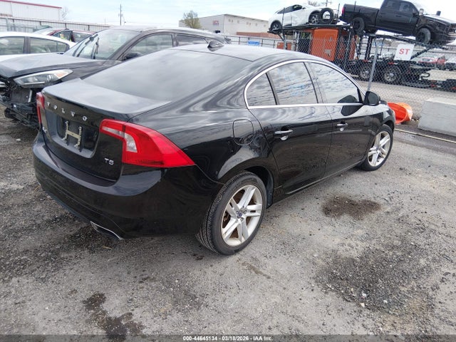 Volvo S60 T5 Premier Plus