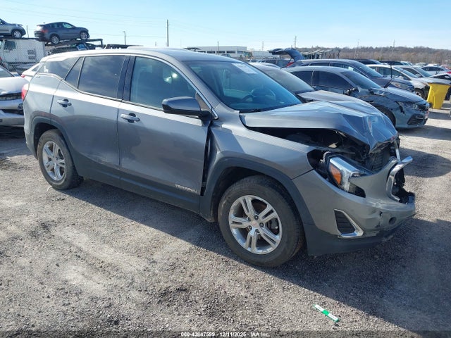 Salvage GMC Terrain Image