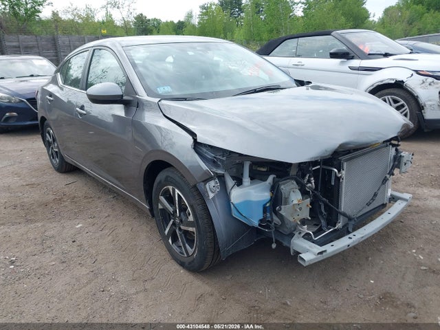 Salvage Nissan Sentra Image