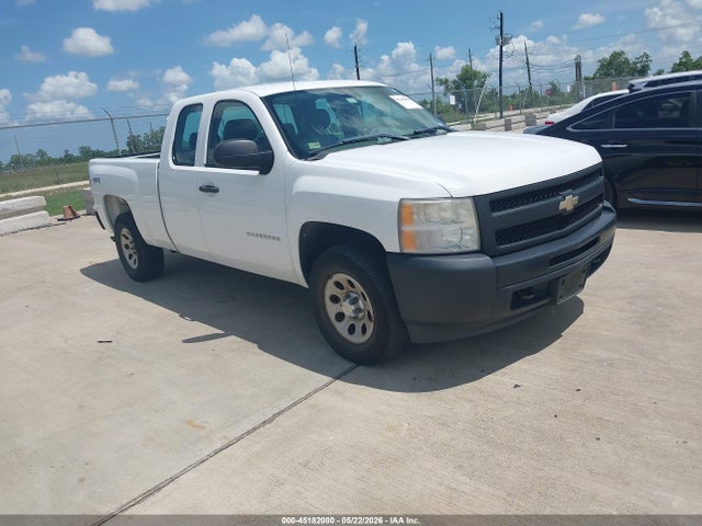 Salvage Chevrolet Silverado 1500 Image