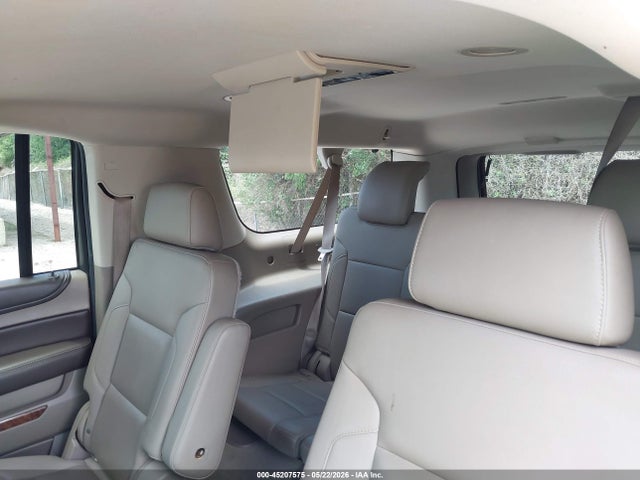 Chevrolet Suburban Ltz