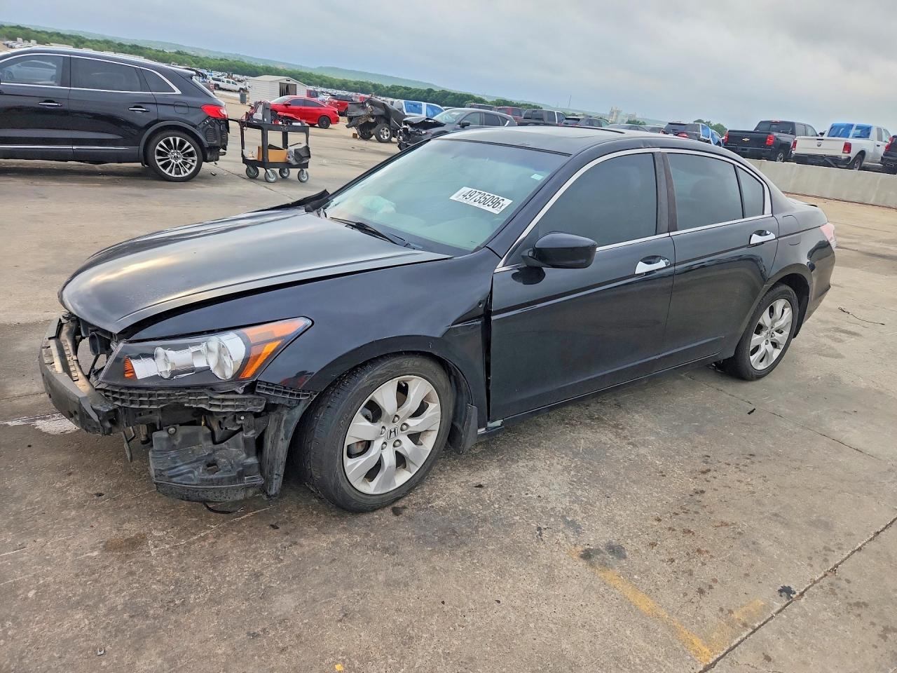 Salvage Honda Accord Image