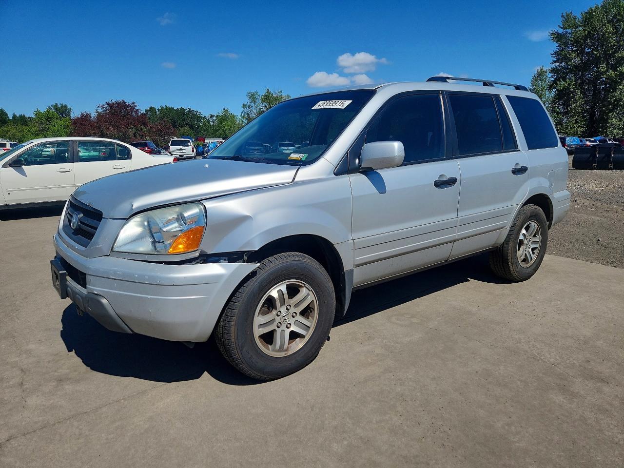 Salvage Honda Pilot Image