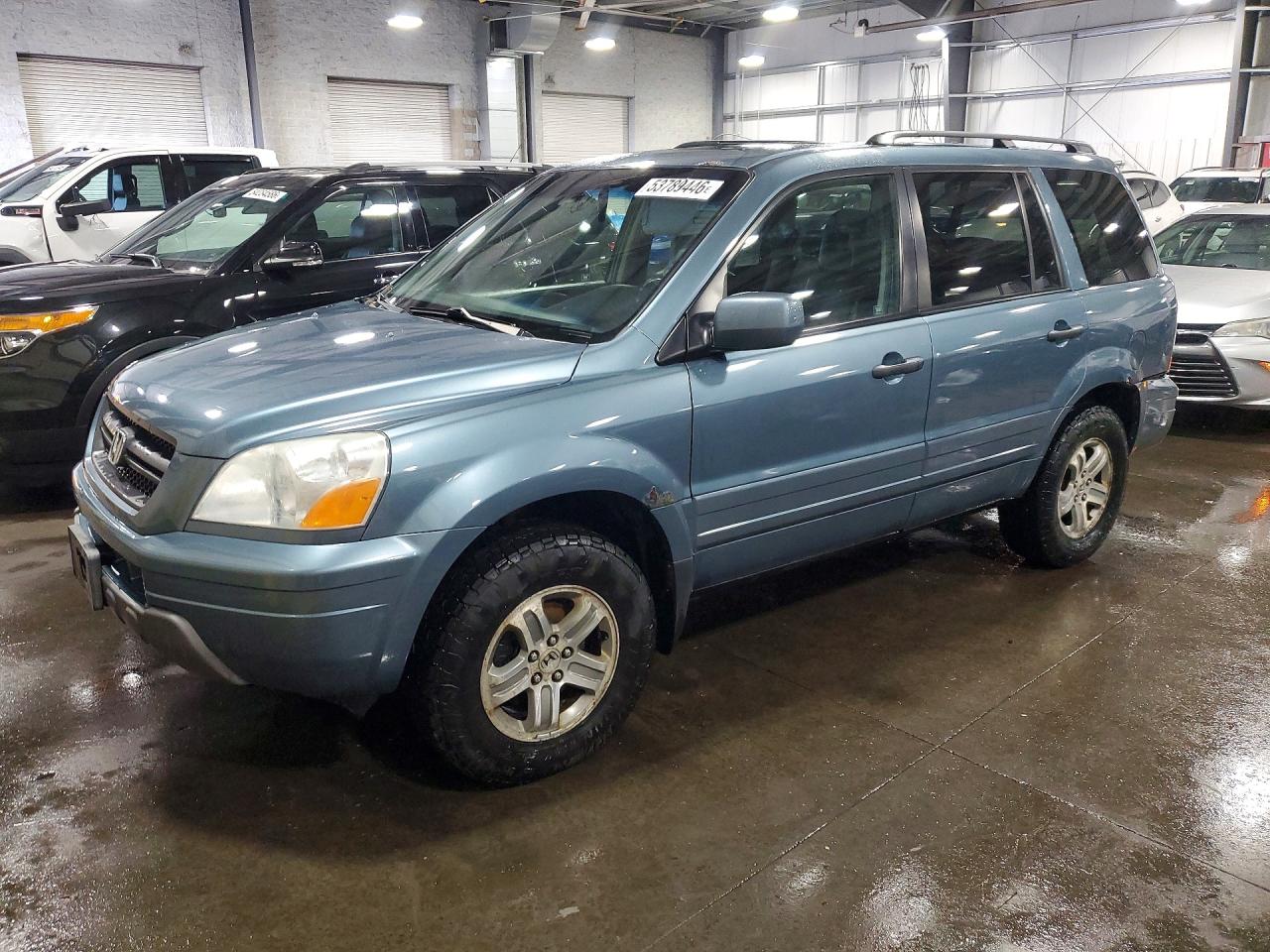 Salvage Honda Pilot Image