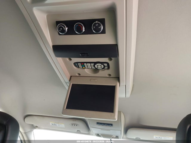 Chrysler Town & Country Touring