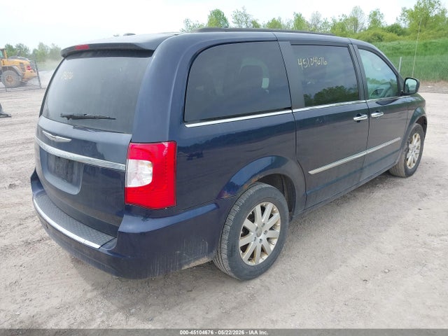 Chrysler Town & Country Touring