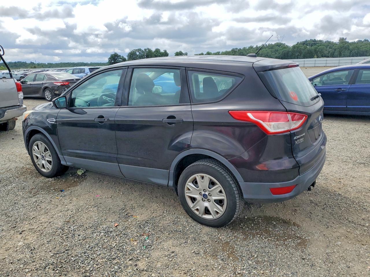 Ford Escape S