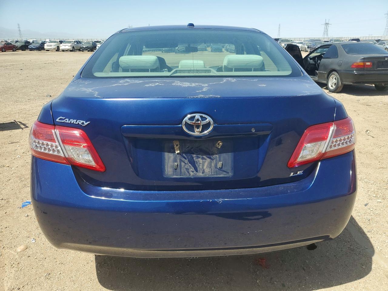 Toyota Camry Le