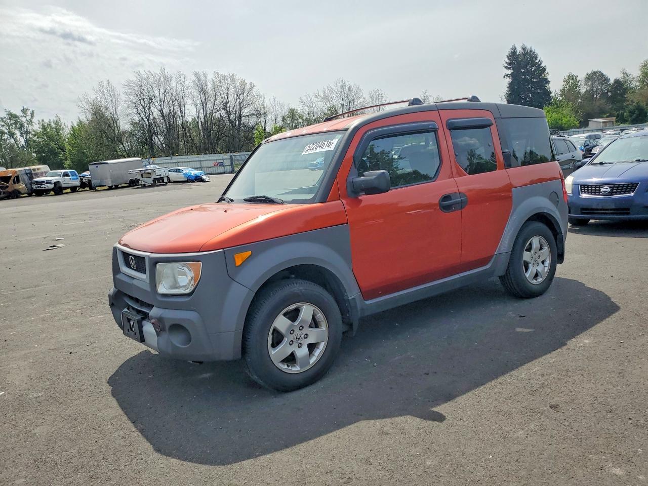 Salvage Honda Element Image