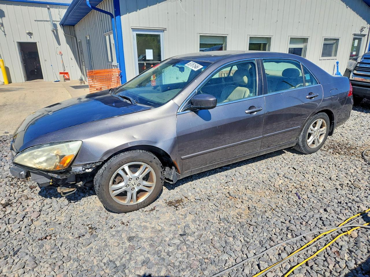 Salvage Honda Accord Image
