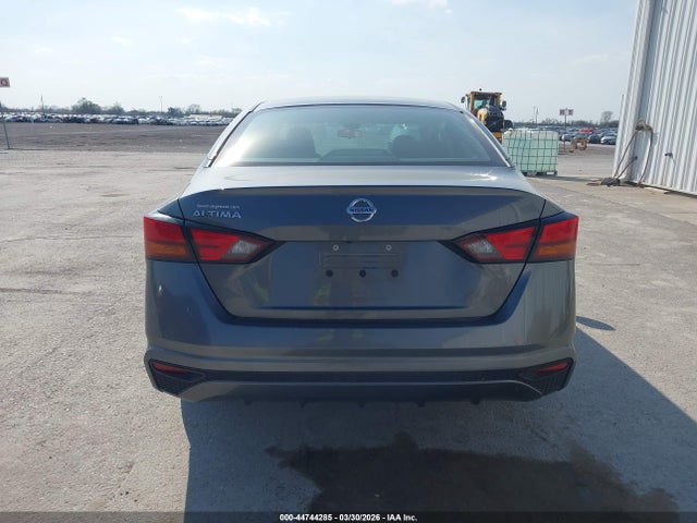 Nissan Altima S Fwd
