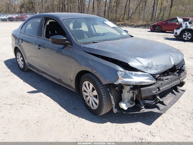 Salvage Volkswagen Jetta Image