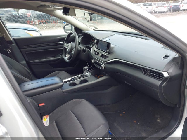 Nissan Altima S Fwd