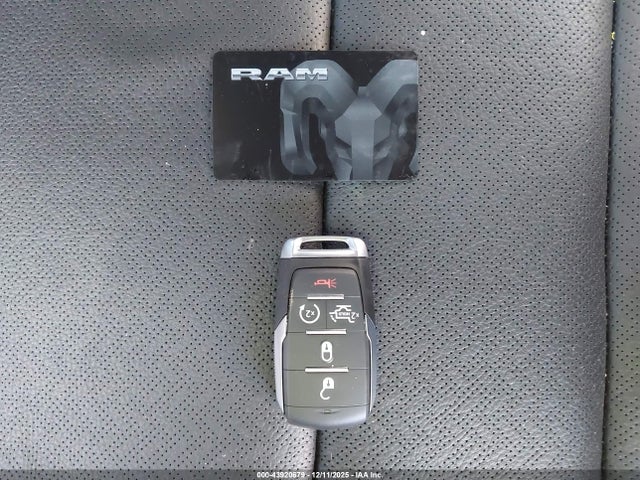 Ram 1500 Laramie  4x4 5'7 Box
