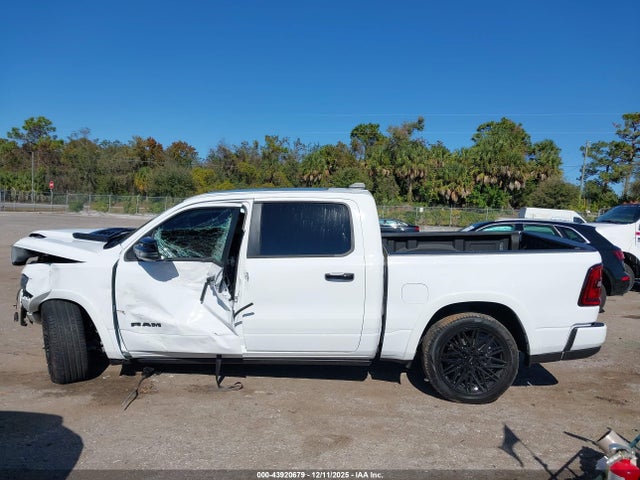 Ram 1500 Laramie  4x4 5'7 Box