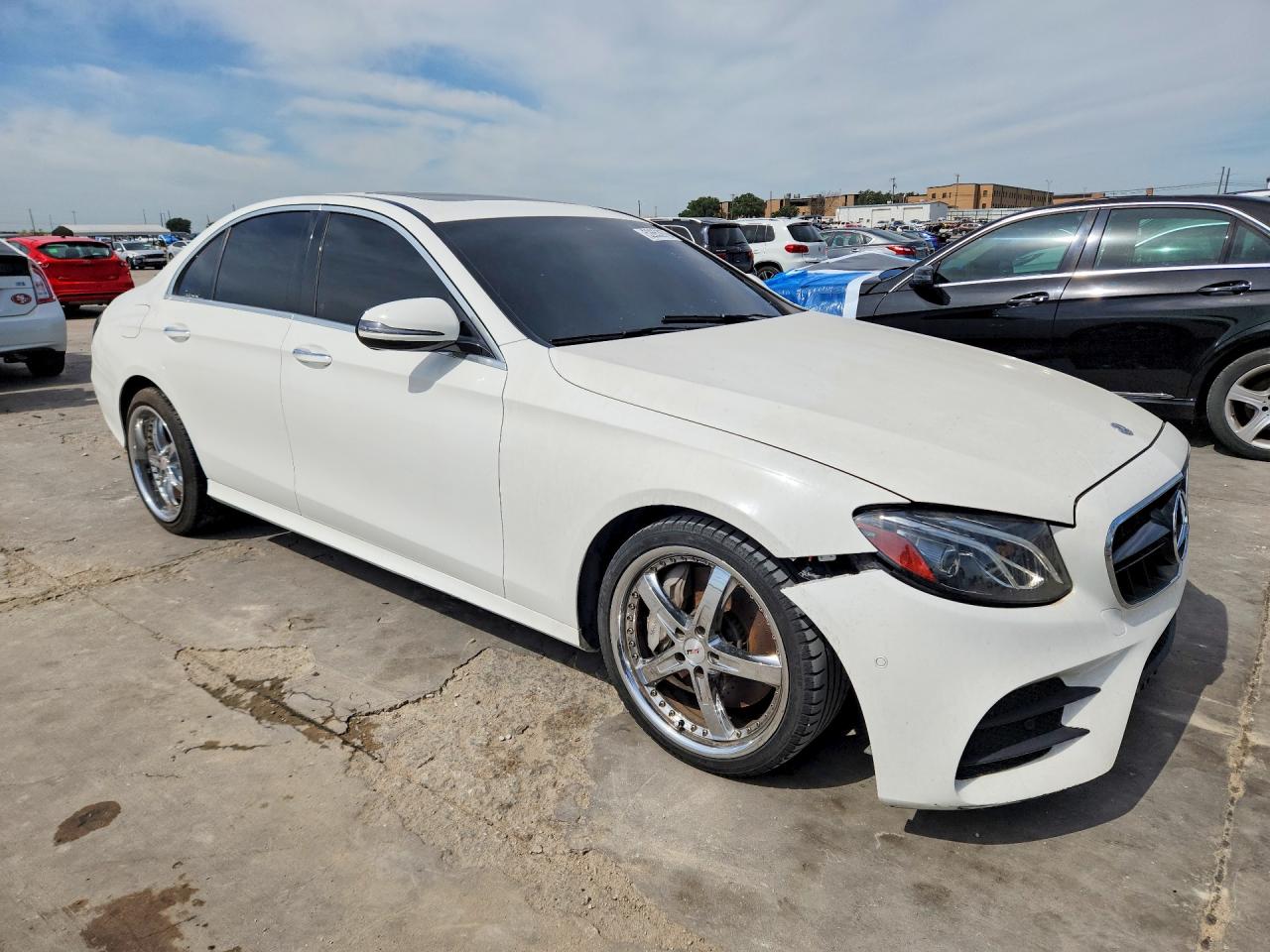 Mercedes-Benz E-Class 300