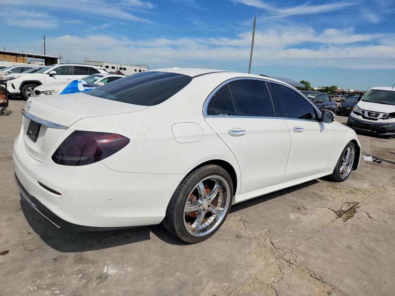Mercedes-Benz E-Class 300