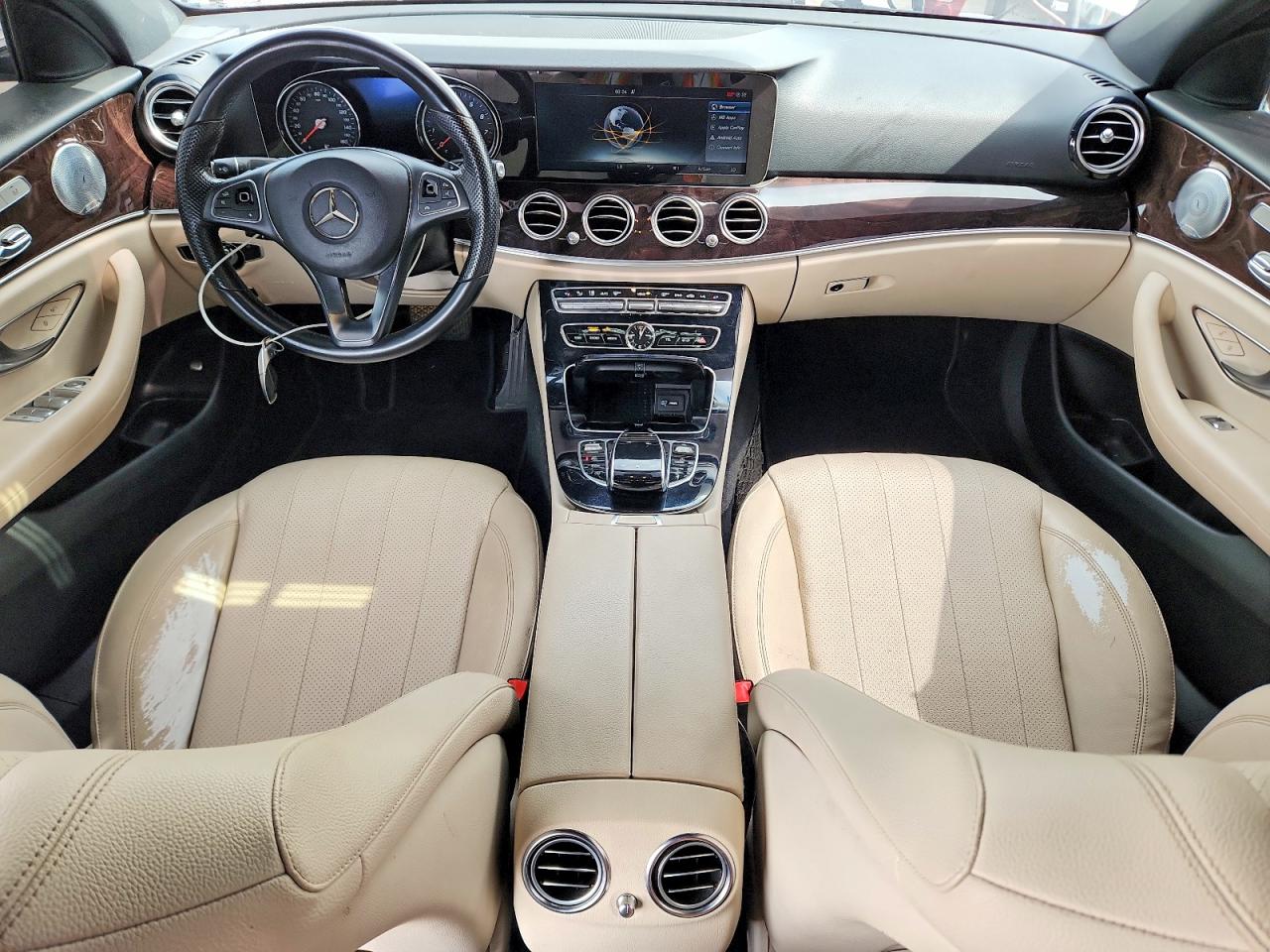 Mercedes-Benz E-Class 300