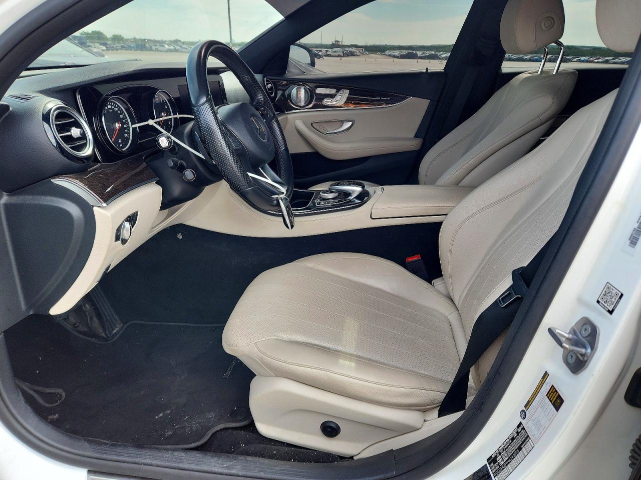 Mercedes-Benz E-Class 300