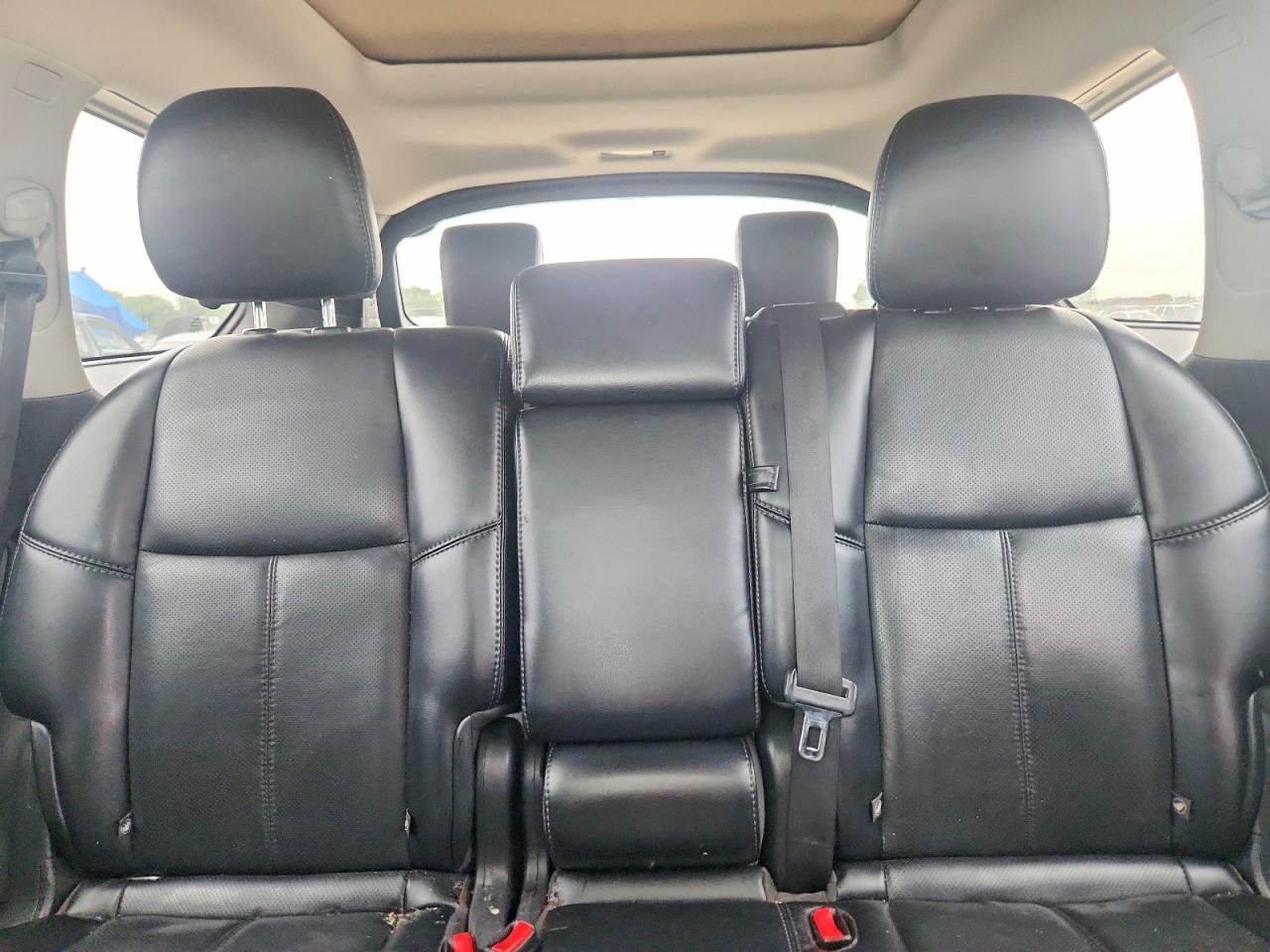 Nissan Pathfinder Platinum