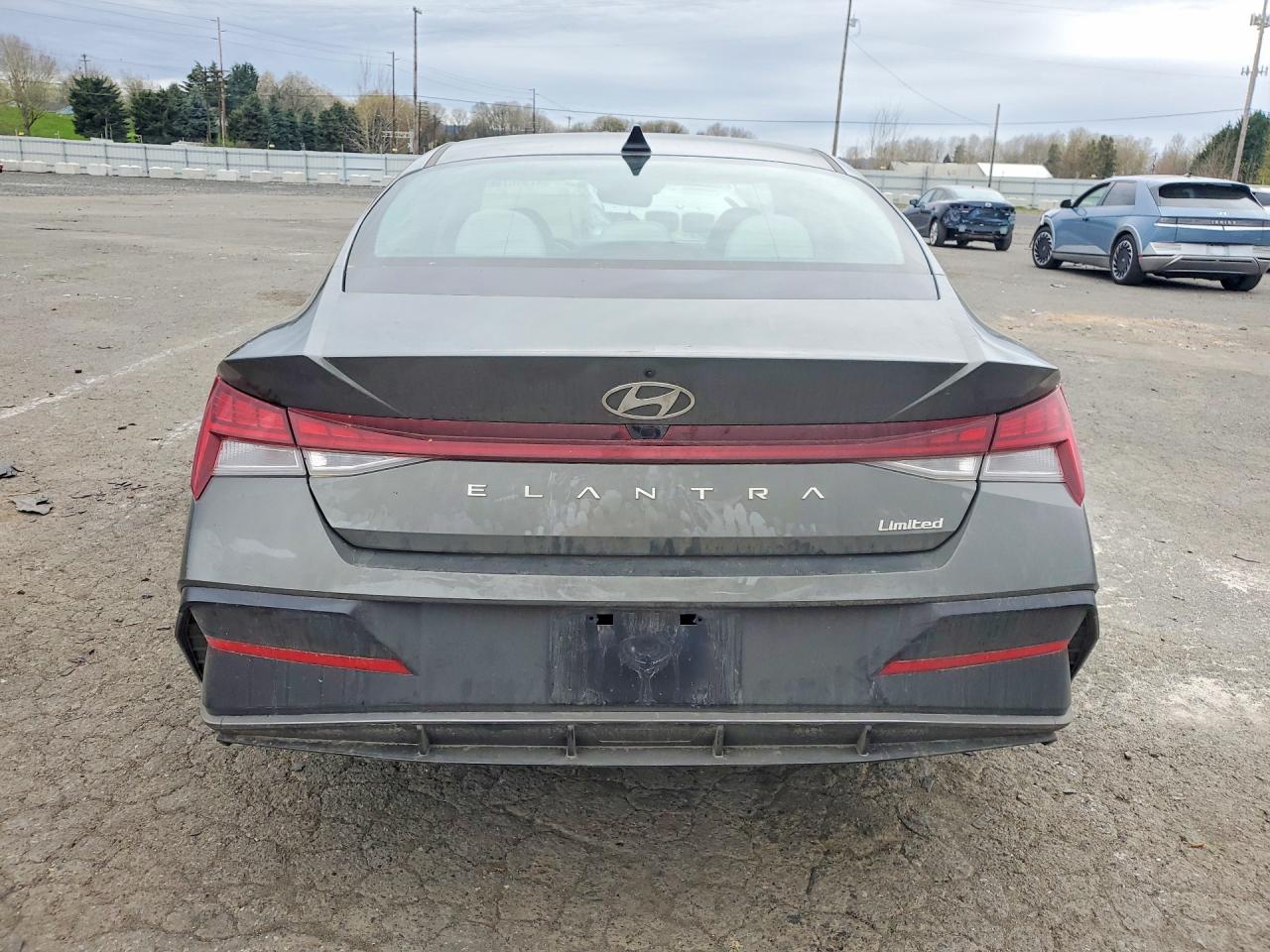 Hyundai ELANTRA Limited