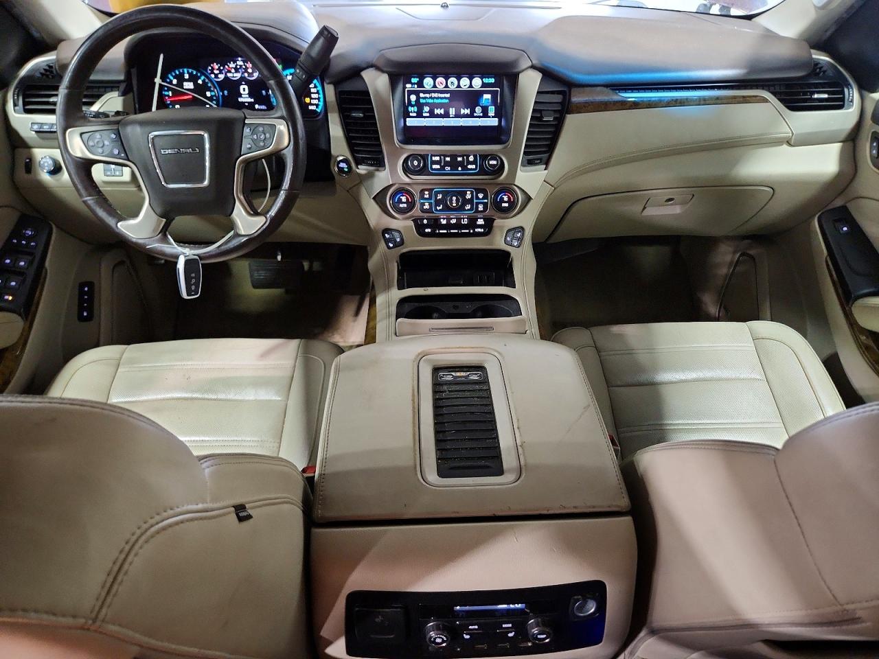 GMC Yukon Denali