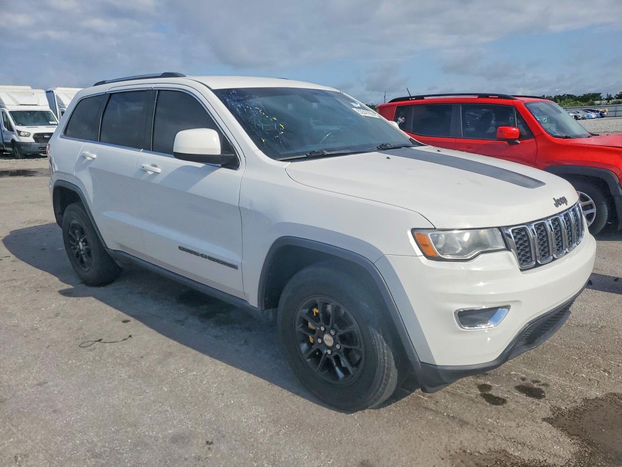 Jeep Grand Cherokee Laredo