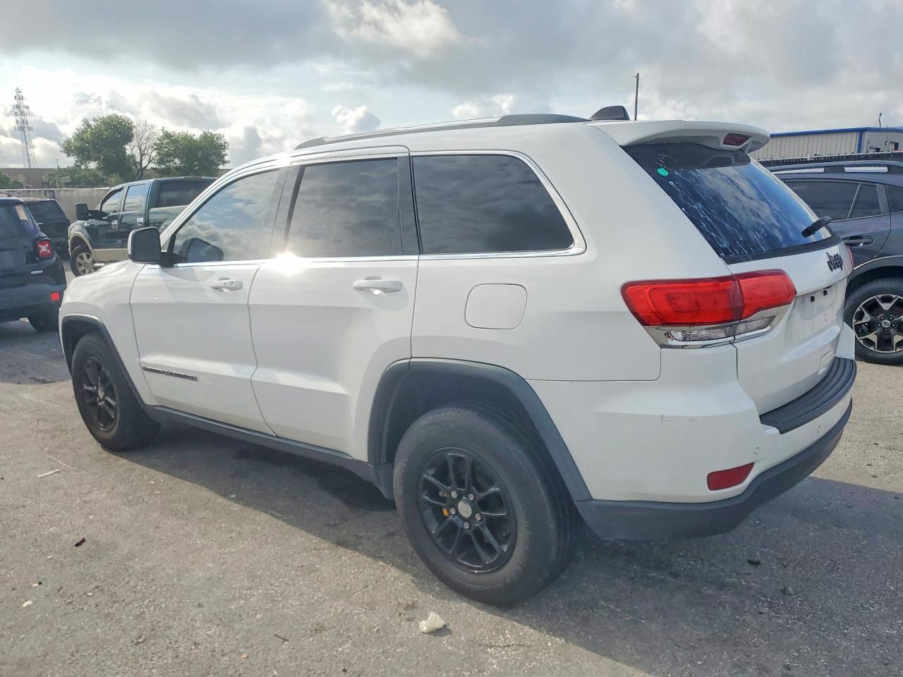 Jeep Grand Cherokee Laredo