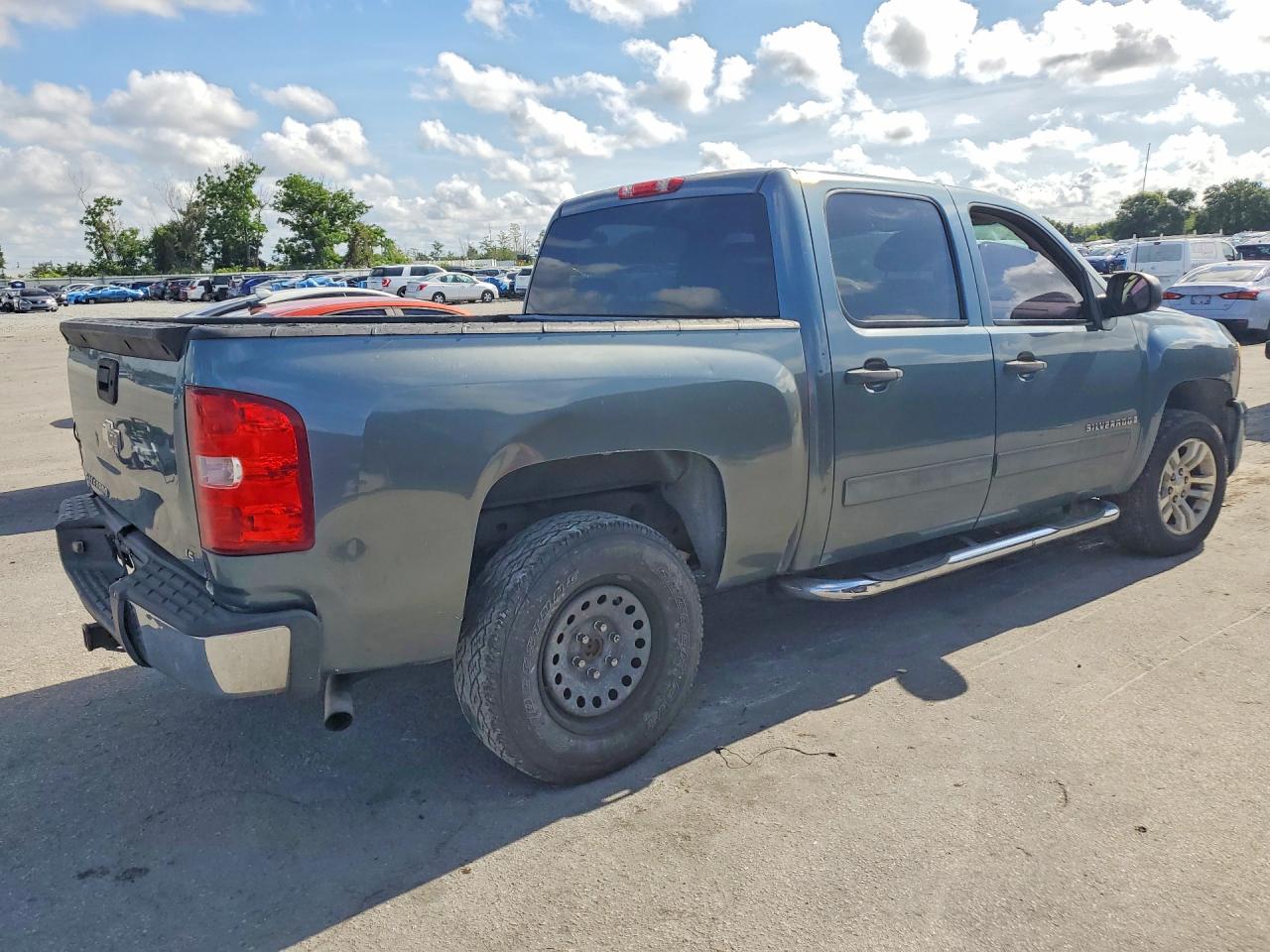 Chevrolet Silverado C1500