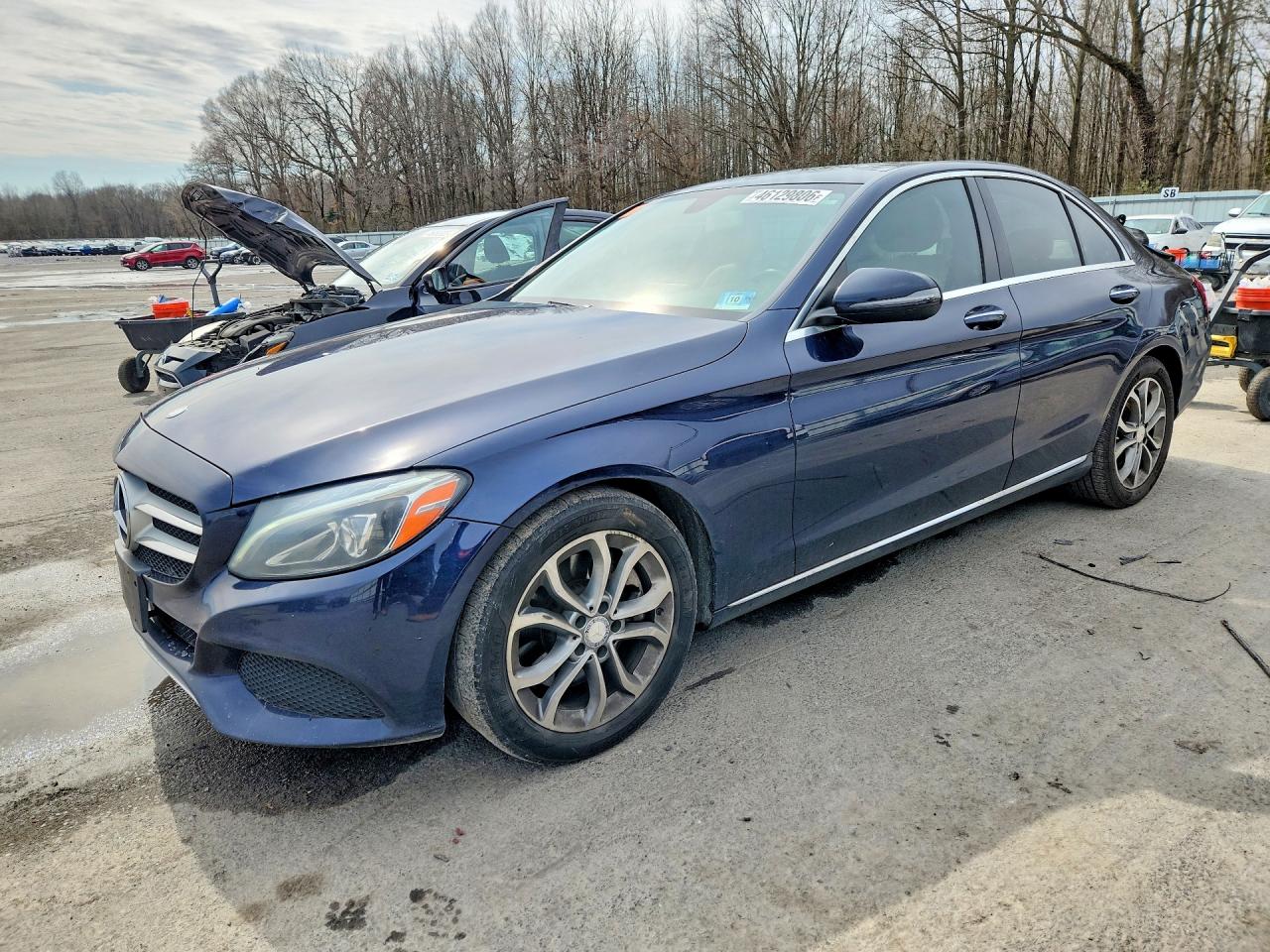 Salvage Mercedes-Benz C-Class Image