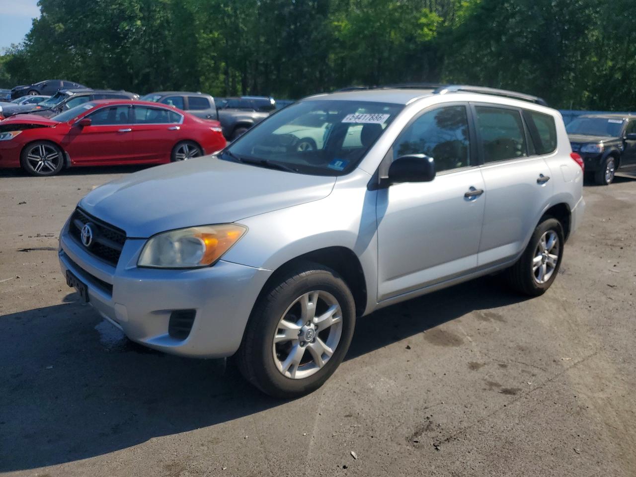 Salvage Toyota RAV4 Image