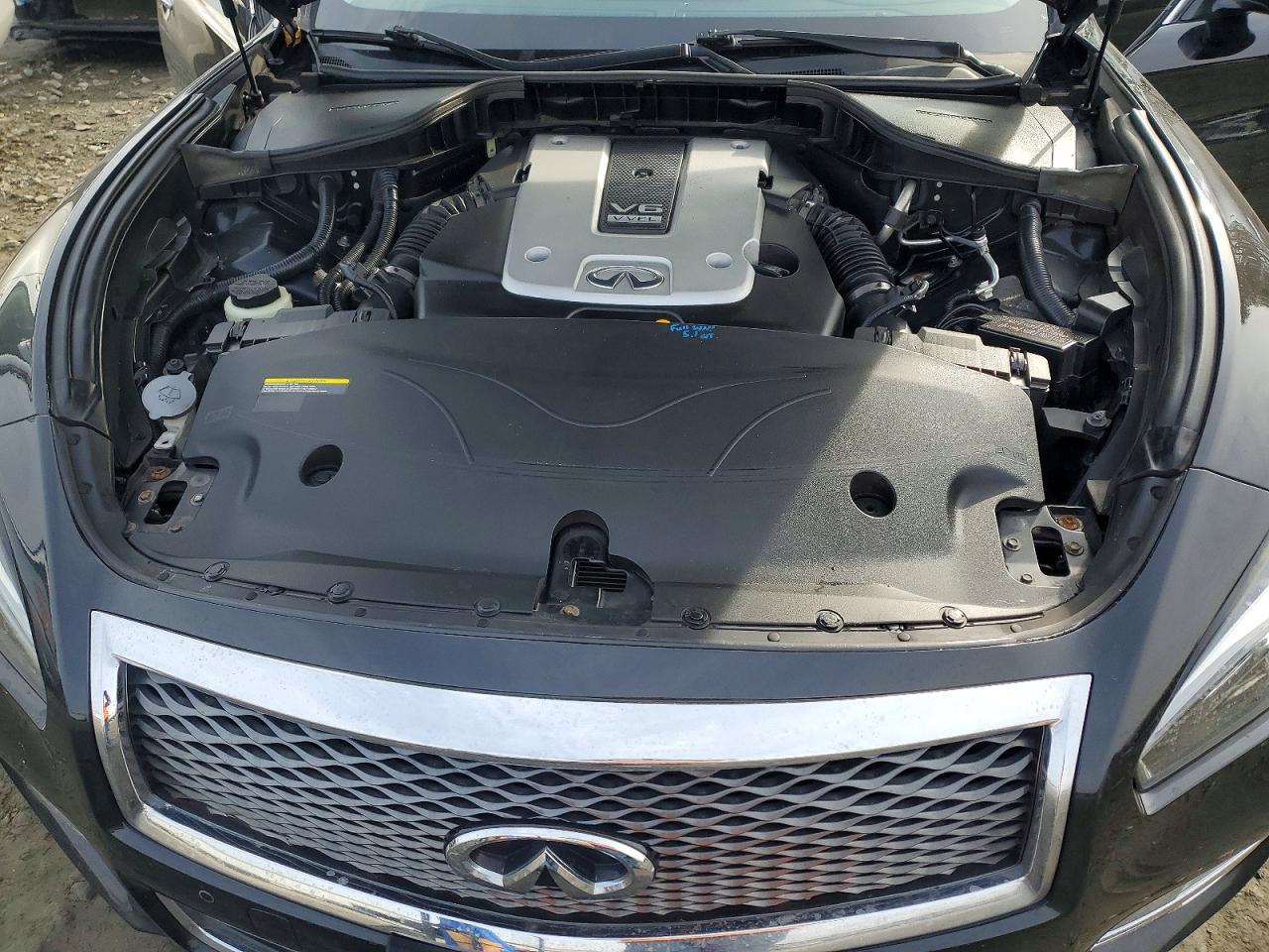 INFINITI Q70 3.7 Luxe