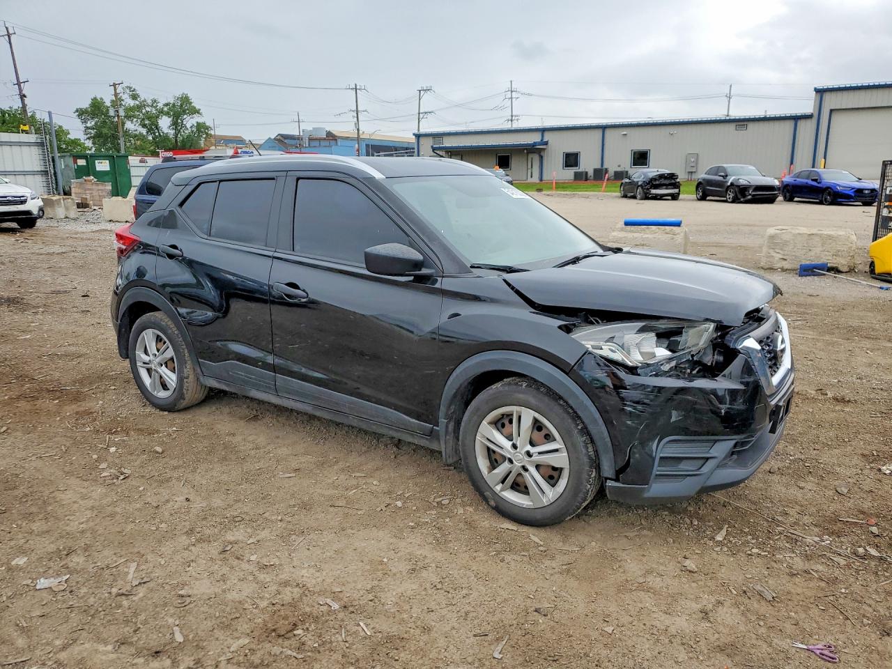 Nissan Kicks S